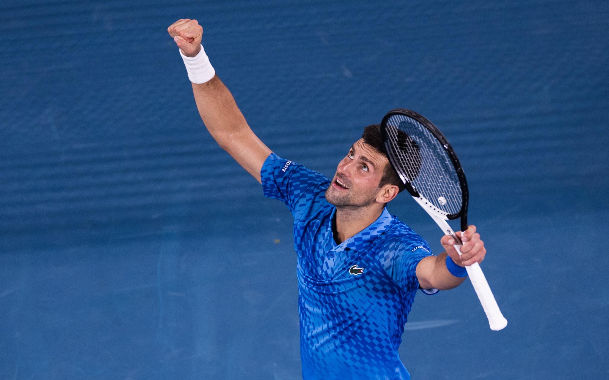 球和红牌不 球和红牌不