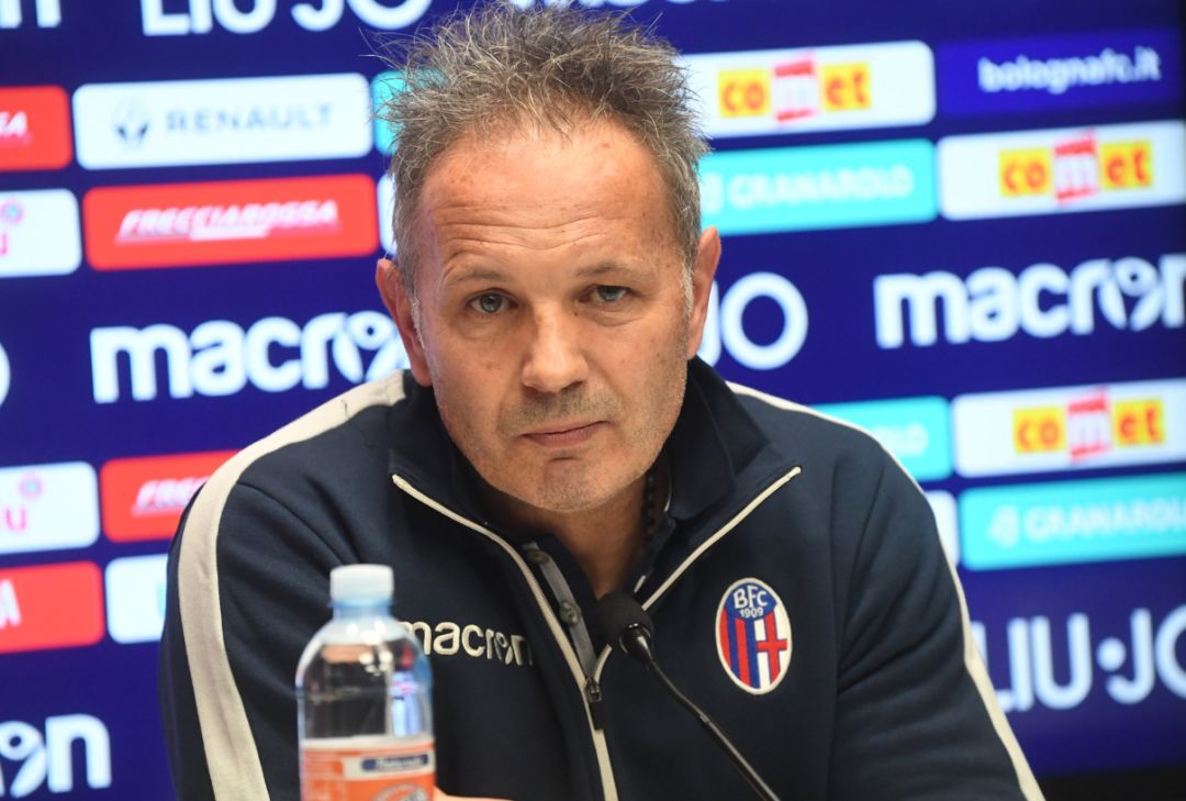 半高球诱压 半高球诱压